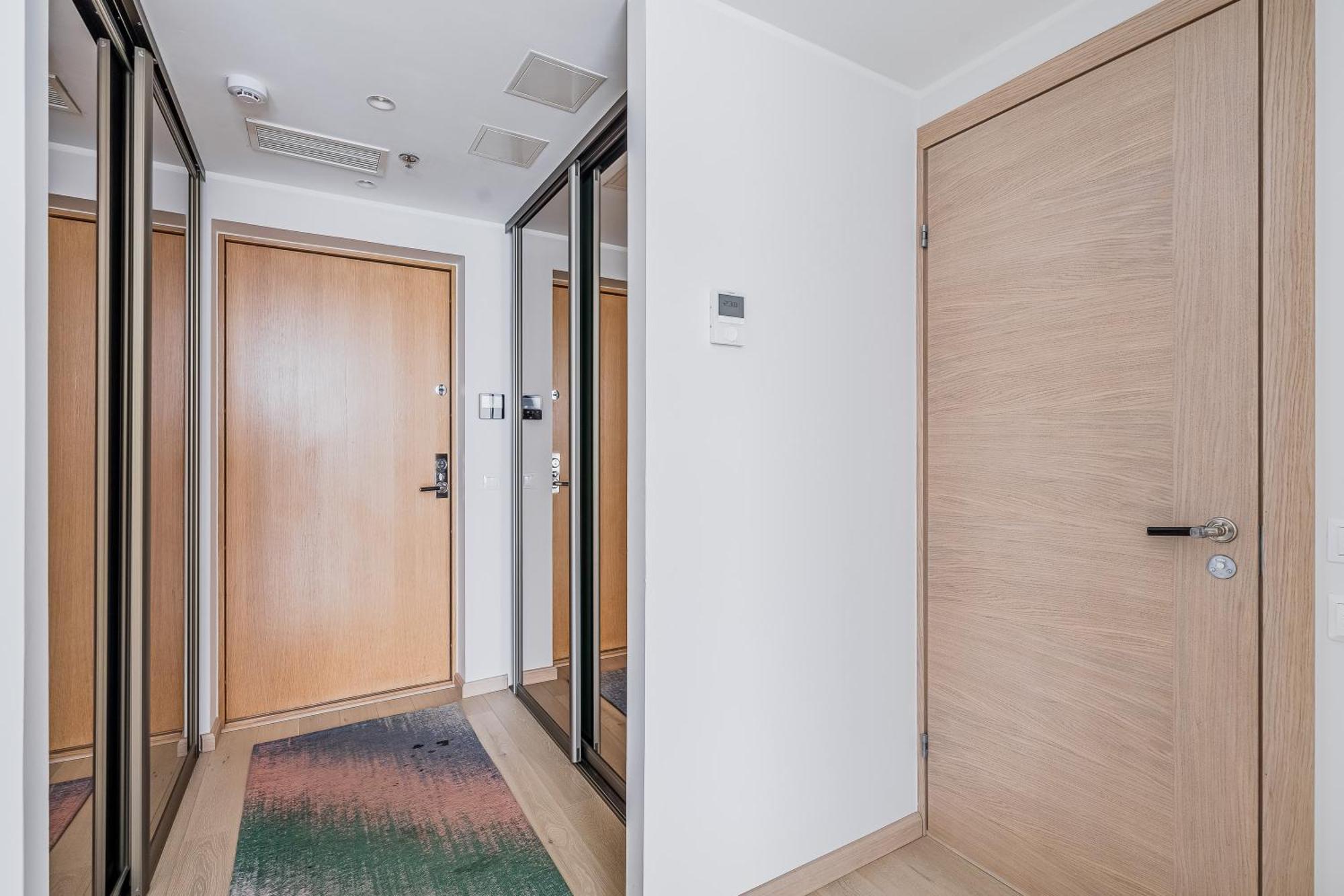 Revalia Fahle Airport Bus-Station Apartments With Best Views Luaran gambar
